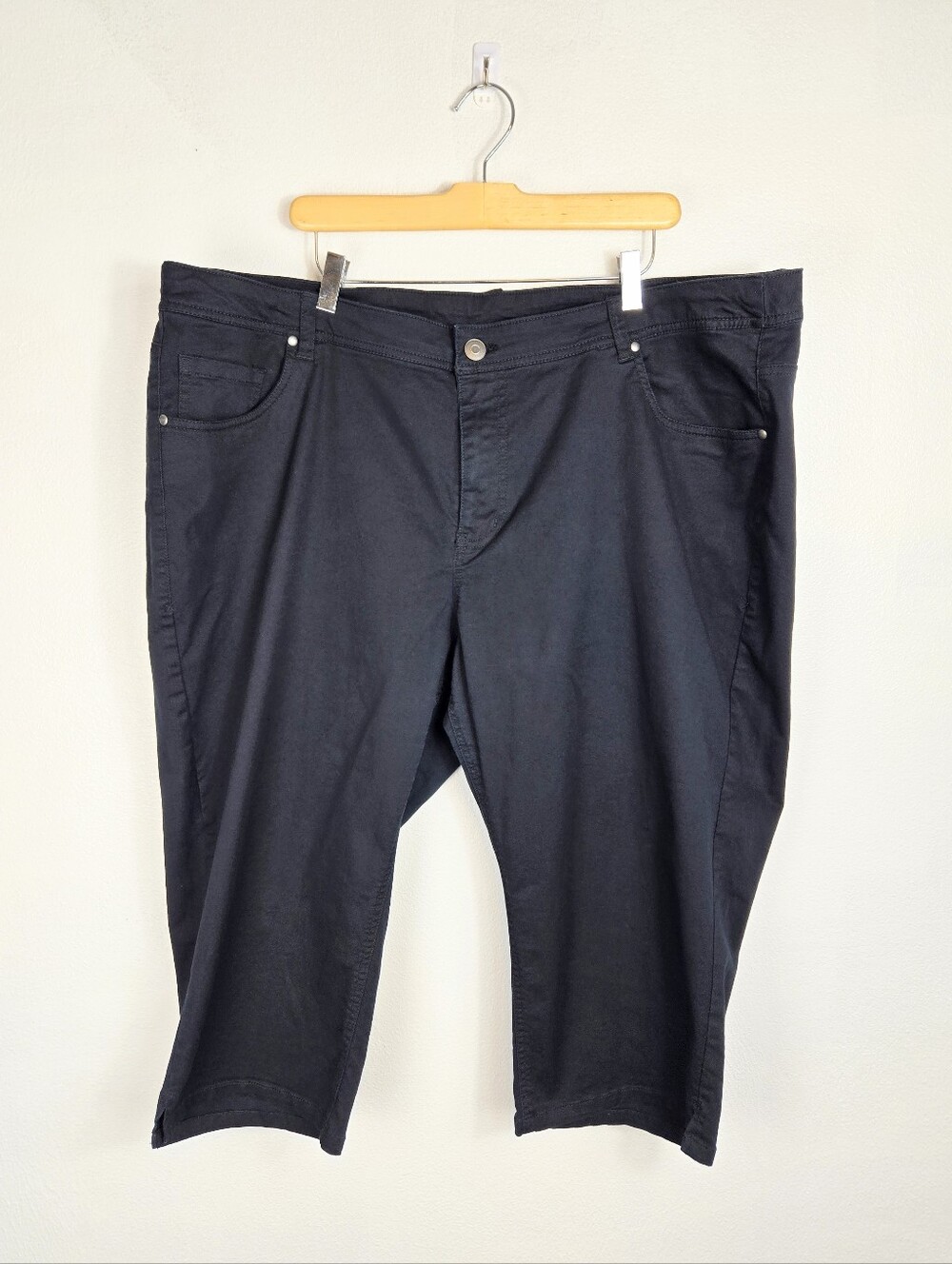 Lane Bryant Navy Blue Slim Cropped Capri Pants Stretch Denim Jeans Size 26 Plus